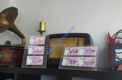 Pleksiglass Sergileme Ürünü 30 cm x 20 cm