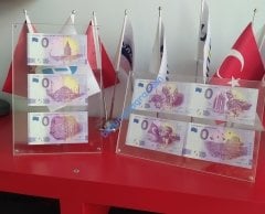 Pleksiglass Sergileme Ürünü 30 cm x 20 cm